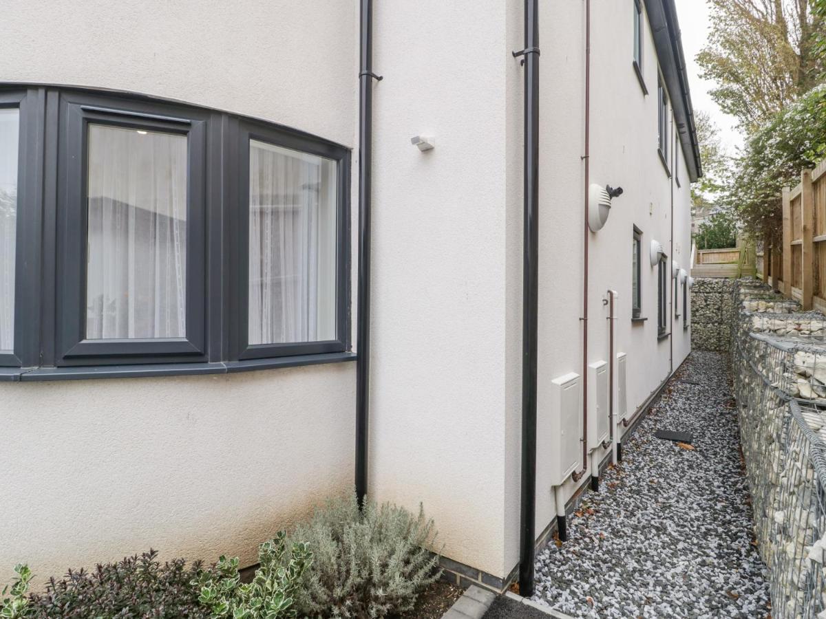 Flat 2, 38 Preston Road Apartment Уеймут Екстериор снимка