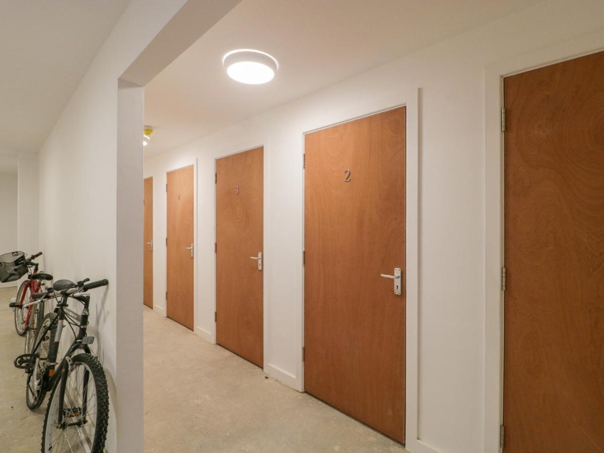 Flat 2, 38 Preston Road Apartment Уеймут Екстериор снимка